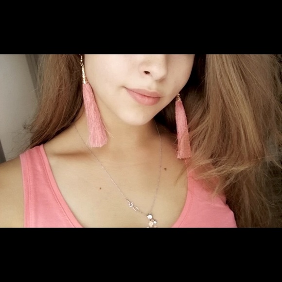 5/$20 Bohemian Tassel Earring Pink - Picture 2 of 5
